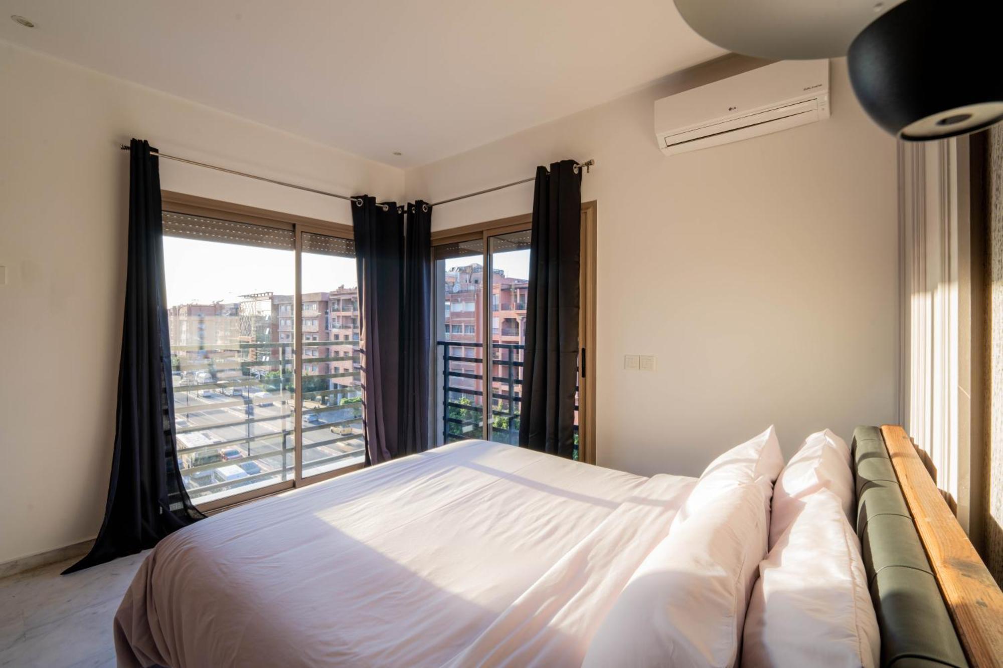 شقة New ! Unique Equipped Flat In The Heart Of Marrakech مراكش المظهر الخارجي الصورة